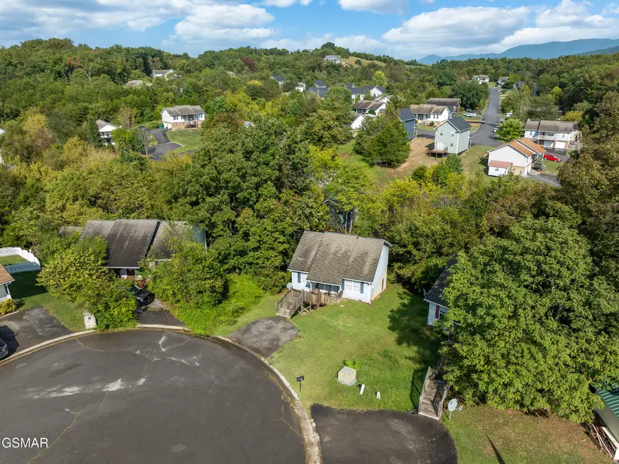 238 Gray Slate Circle, Sevierville, TN 37876 - Image #2