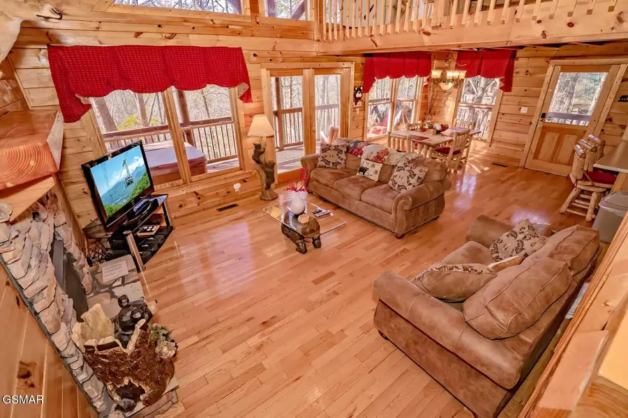 4418 Forest Vista Way, Pigeon Forge, TN 37863 - Image #2