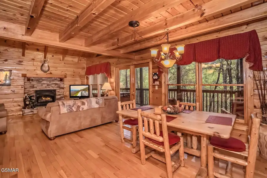 4418 Forest Vista Way, Pigeon Forge, TN 37863 - Image #3