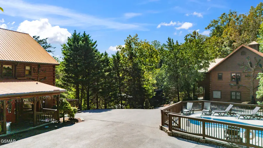 836 Bear Run Way, Sevierville, TN 37862 - Image #2