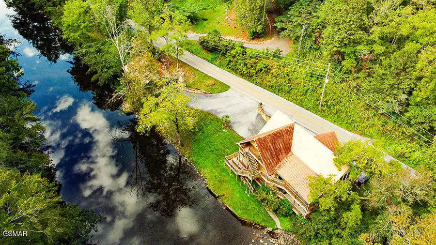 4273 Pittman Center Road, Sevierville, TN 37876 - #3