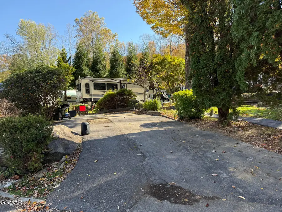 4229 E Parkway #076, Gatlinburg, TN 37738 - Image #2