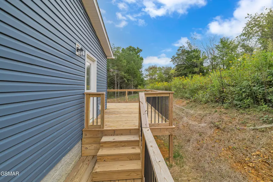 1527 Squire Fox Road, Dandridge, TN 37725 - Image #3