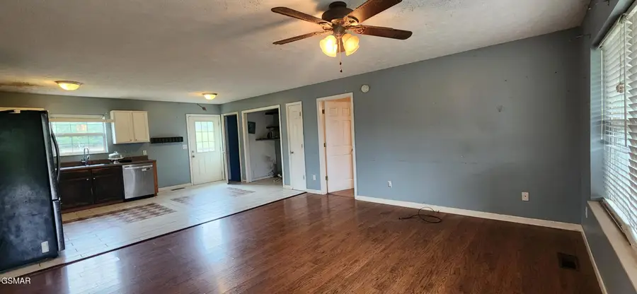 720 N Country Lane, Kodak, TN 37764 - Image #3