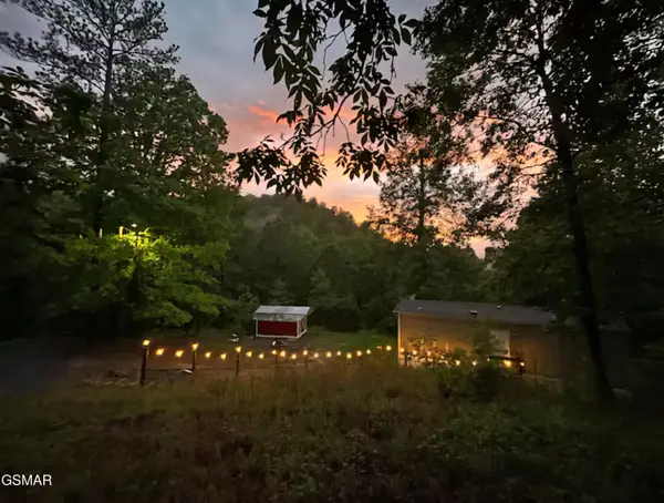 1420 Russell Hollow Road, Sevierville, TN 37876