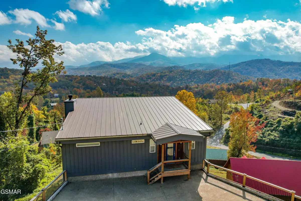 732 Beanstalk Road, Gatlinburg, TN 37738 - Image #1