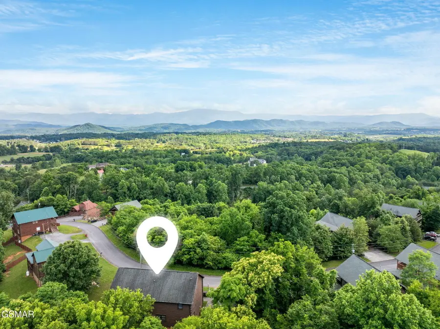 2039 Oakmont Drive, Sevierville, TN 37876 - Image #2