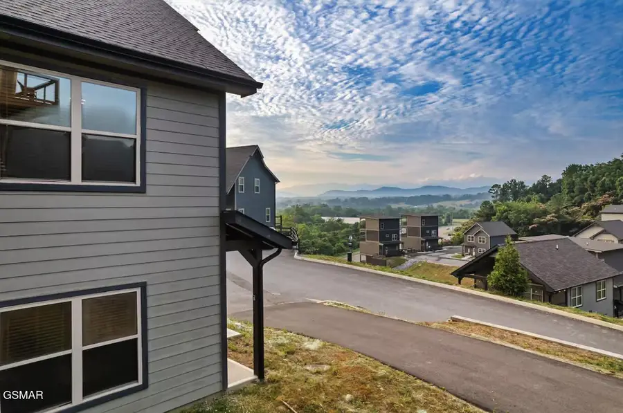 1654 Veterans Blvd Unit 14, Sevierville, TN 37876 - Image #2