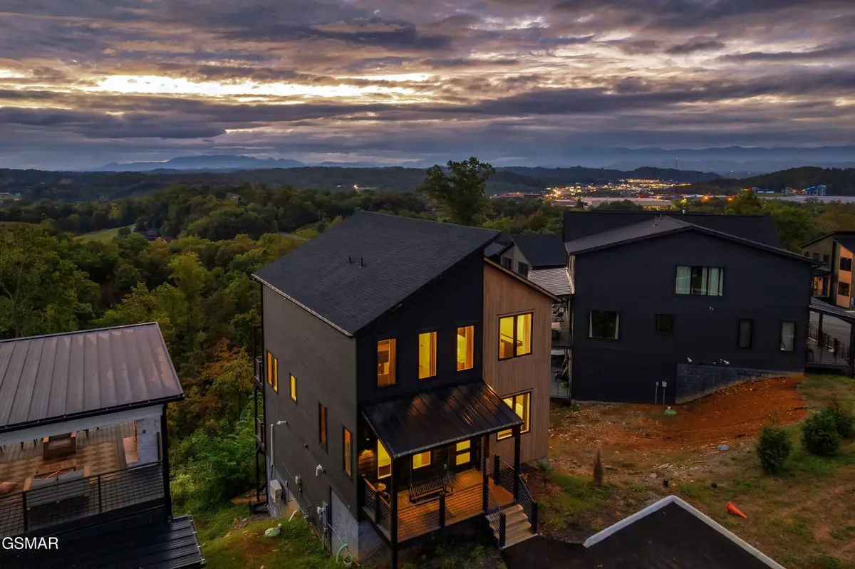 1302 Reedmont Way, Sevierville, TN 37876 - Image #1