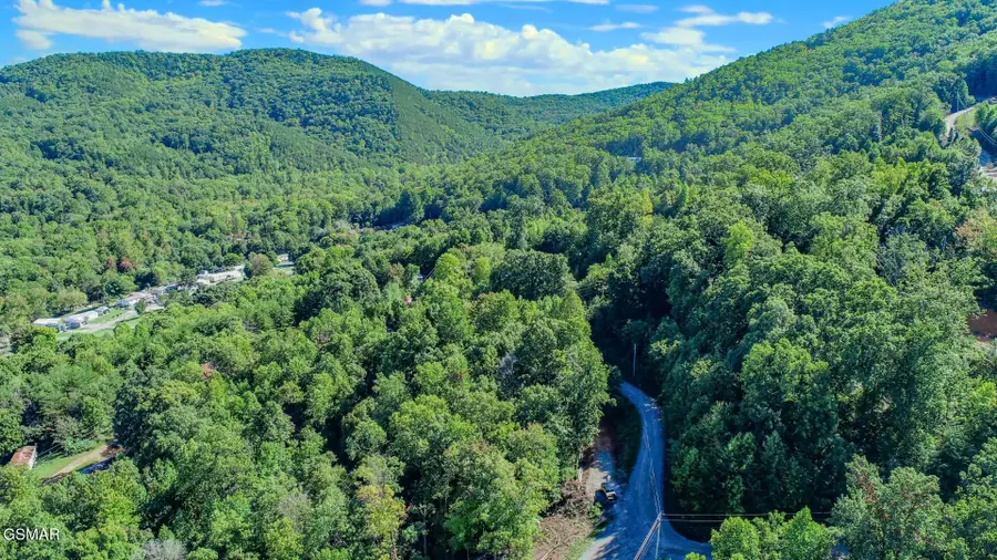 1272 Applewood Rd, Newport, TN 37821 - Image #2