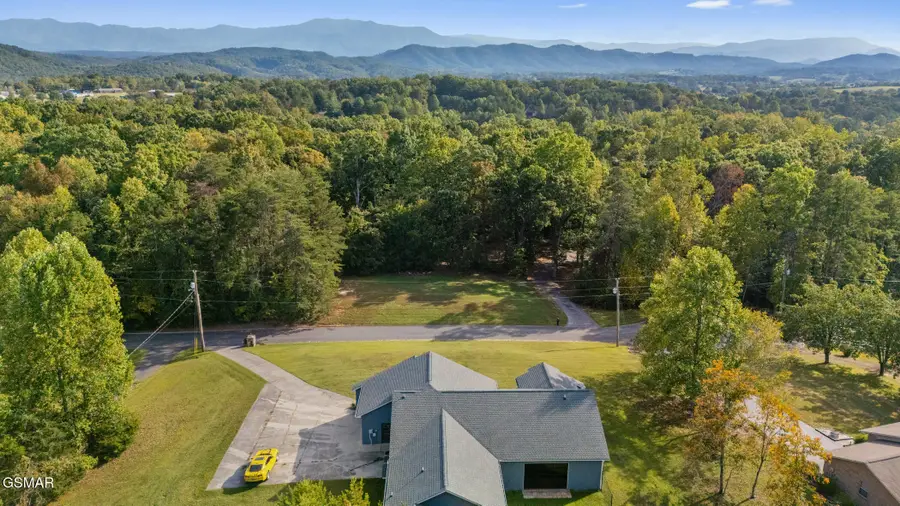 2289 Allenridge Drive, Sevierville, TN 37876 - Image #3