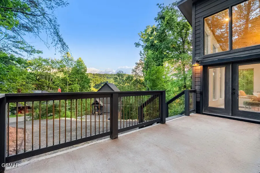 1019 Mountain View Drive, Sevierville, TN 37876 - Image #3