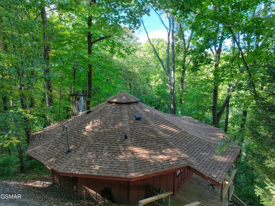 1429 Zurich Road, Gatlinburg, TN 37738 - Image #3