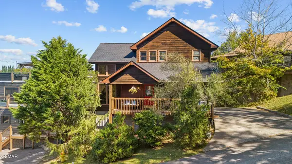 420 Stone Ridge Way Way, Pigeon Forge, TN 37863