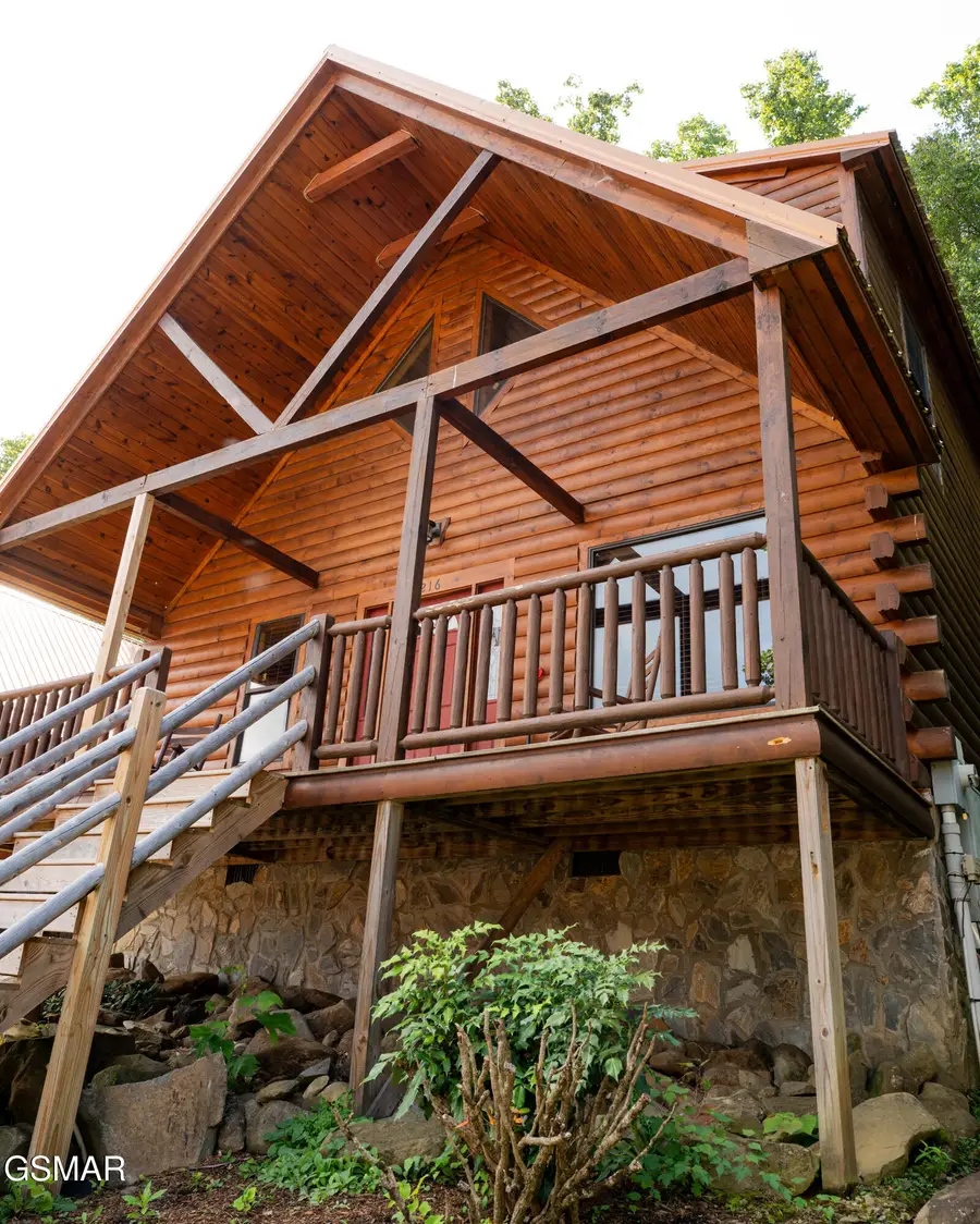 216 Forrest Loop Way, Gatlinburg, TN 37738 - Image #2