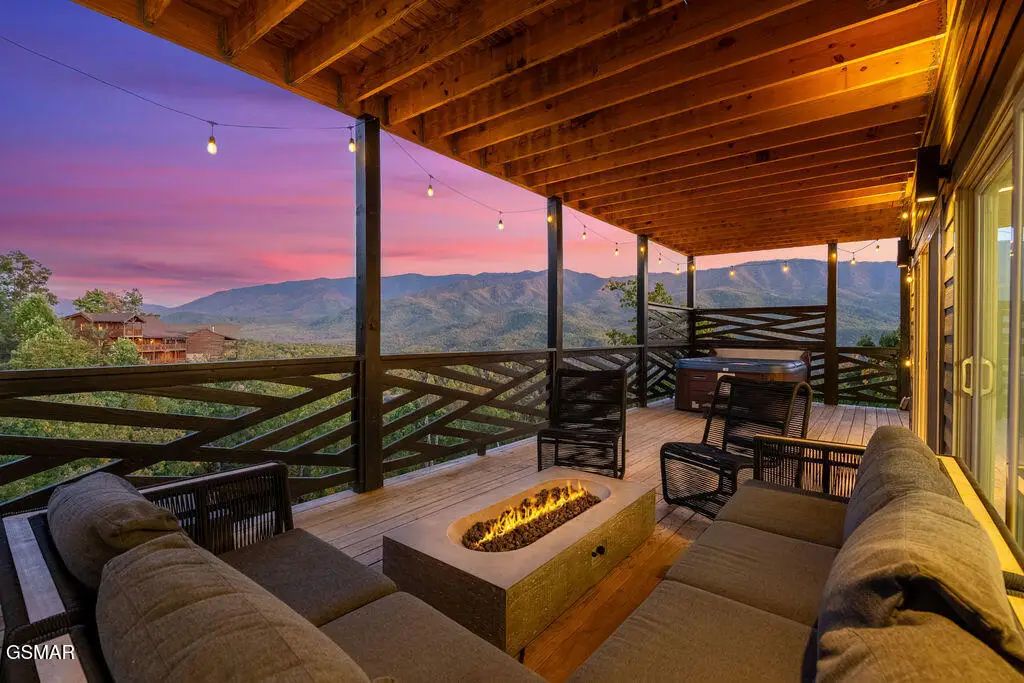 839 Deer Path Lane, Gatlinburg, TN 37738 - Image #1