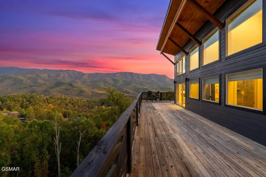 839 Deer Path Lane, Gatlinburg, TN 37738 - Image #2