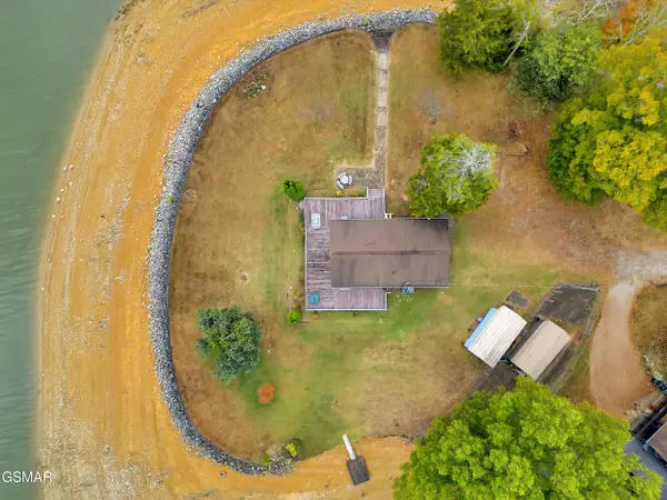 2150 Galloway Island Drive, Dandridge, TN 37725