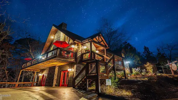 1005 Walini Way, Sevierville, TN 37876