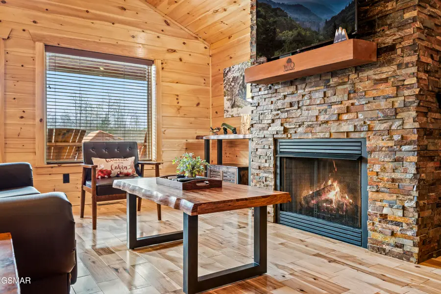 244 Forrest Loop Way, Gatlinburg, TN 37738 - Image #2