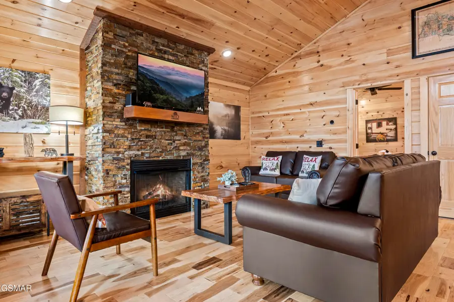 244 Forrest Loop Way, Gatlinburg, TN 37738 - Image #3