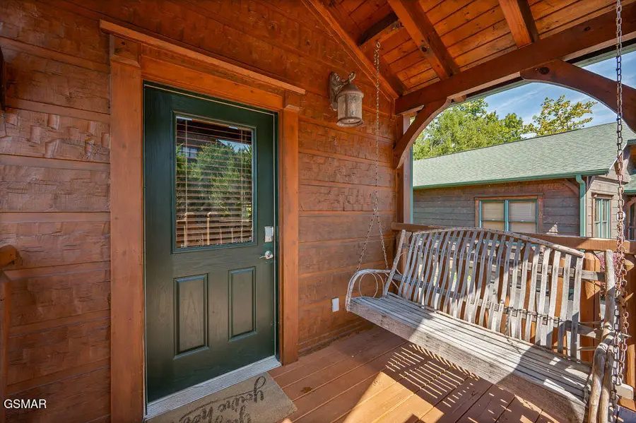 834 Great Smoky Way, Gatlinburg, TN 37738 - Image #2