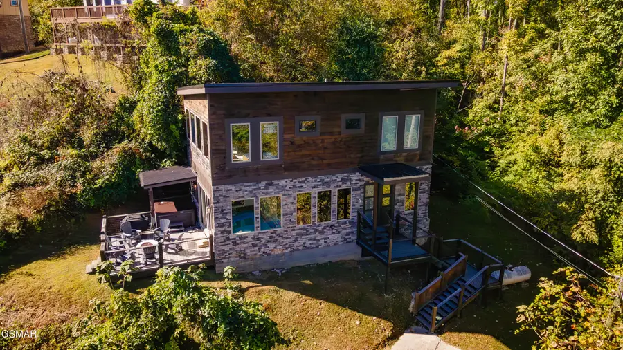 869 Chestnut Drive, Gatlinburg, TN 37738 - Image #2