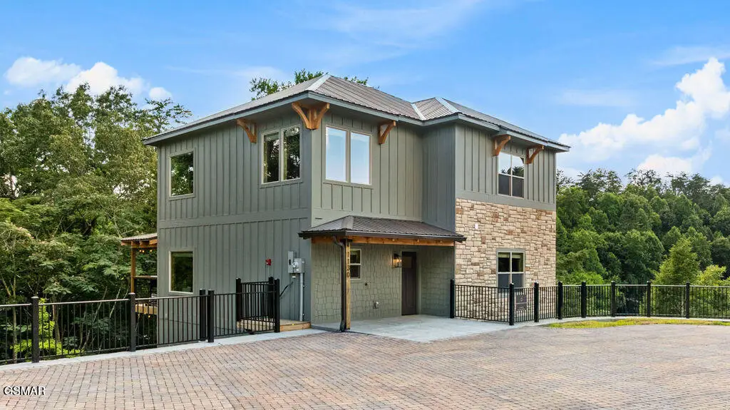 1130 Lee Cardwell Circle #7, Pigeon Forge, TN 37863 - Image #1