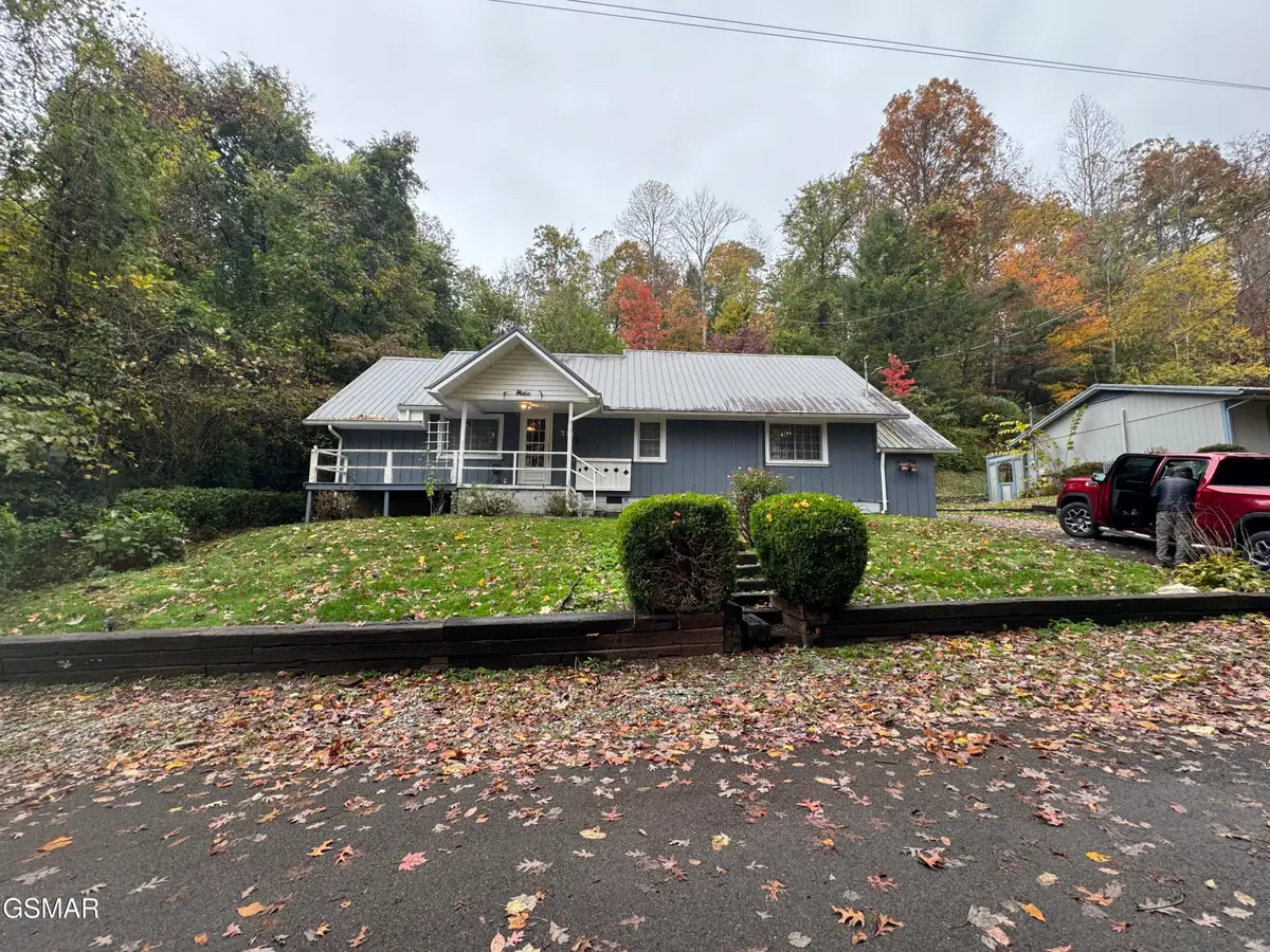315 Elbow Lane, Gatlinburg, TN 37738 - Image #1