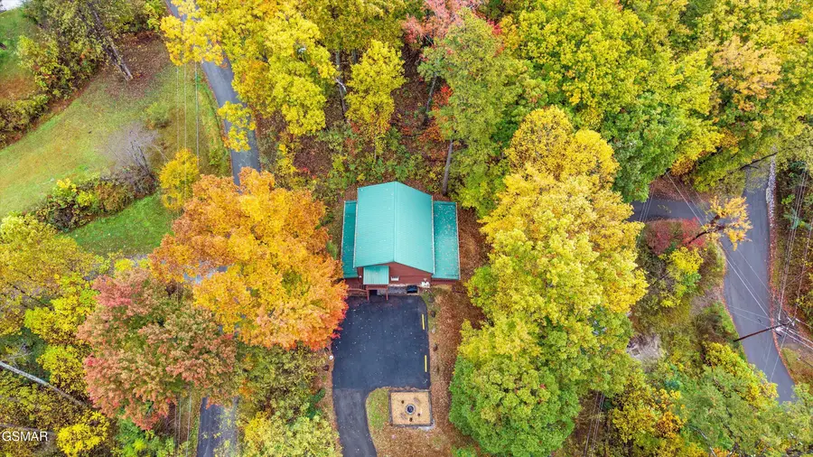 610 Timber Ridge Road, Gatlinburg, TN 37738 - Image #2