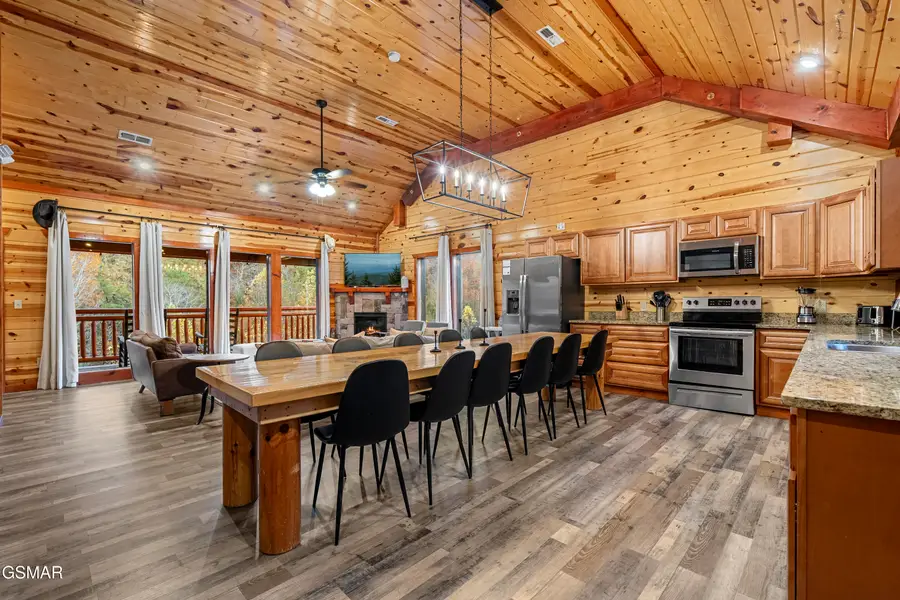 1628 Barn Door Lane, Sevierville, TN 37862 - Image #2