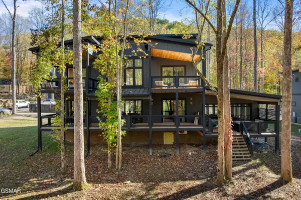 4143 Fontaine Way, Gatlinburg, TN 37738