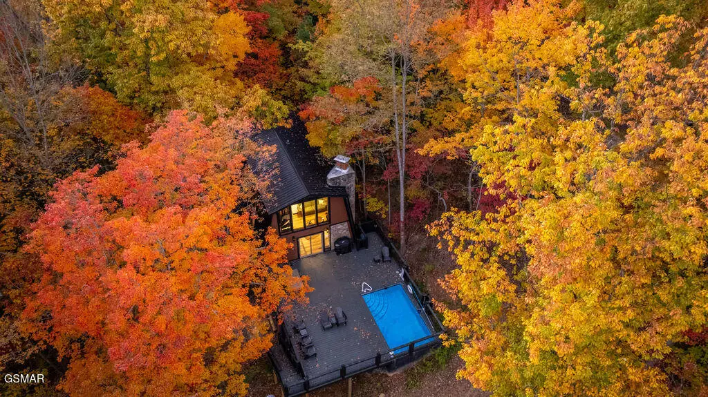 915 Stans Road, Gatlinburg, TN 37738 - Image #1