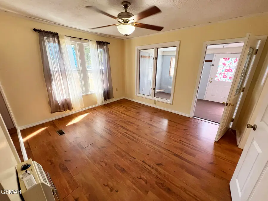 107 Mountain View Drive, Sevierville, TN 37862 - Image #3