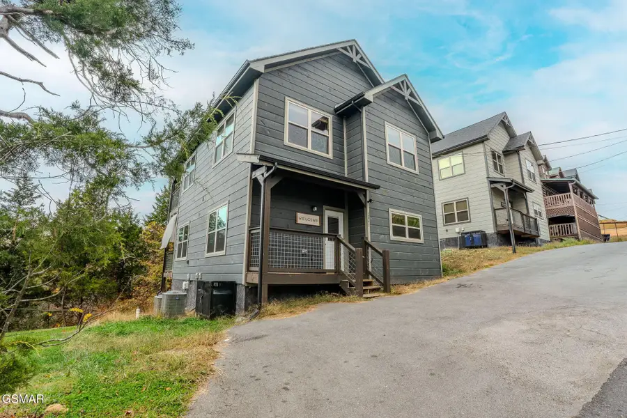 2043 Eagle Feather Drive, Sevierville, TN 37876 - Image #3