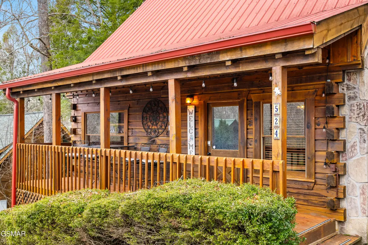 524 Hoot Owl Way Way, Gatlinburg, TN 37738 - Image #1
