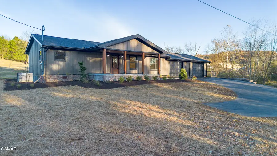1437 Beacon Rd, Talbott, TN 37877 - Image #2