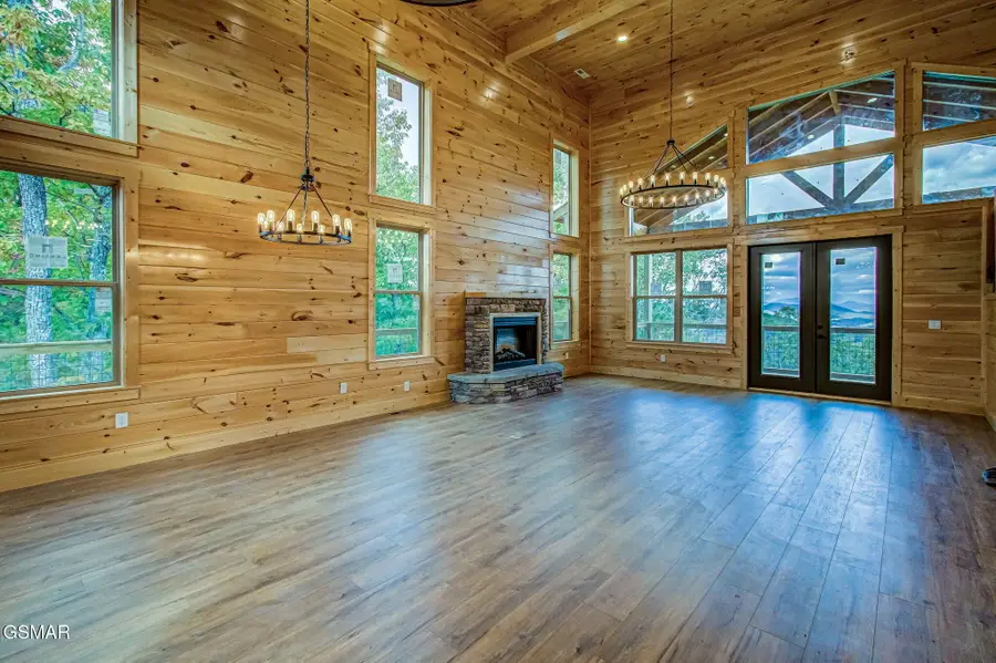 1821 Pinestand Rdg Way, Pigeon Forge, TN 37862 - Image #2