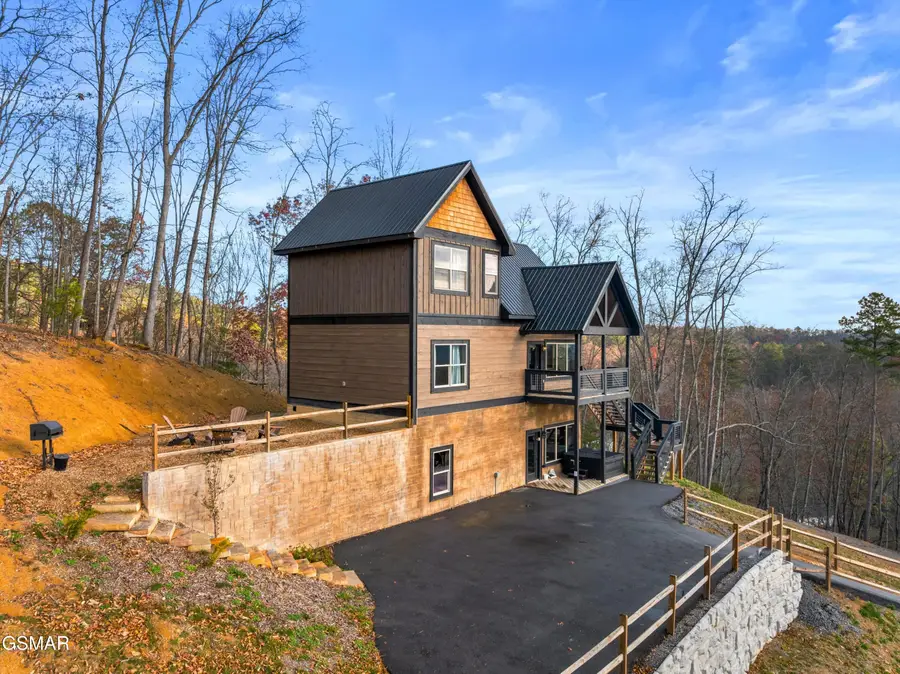 2232 Pinnacle Ridge Trail, Sevierville, TN 37876 - Image #2