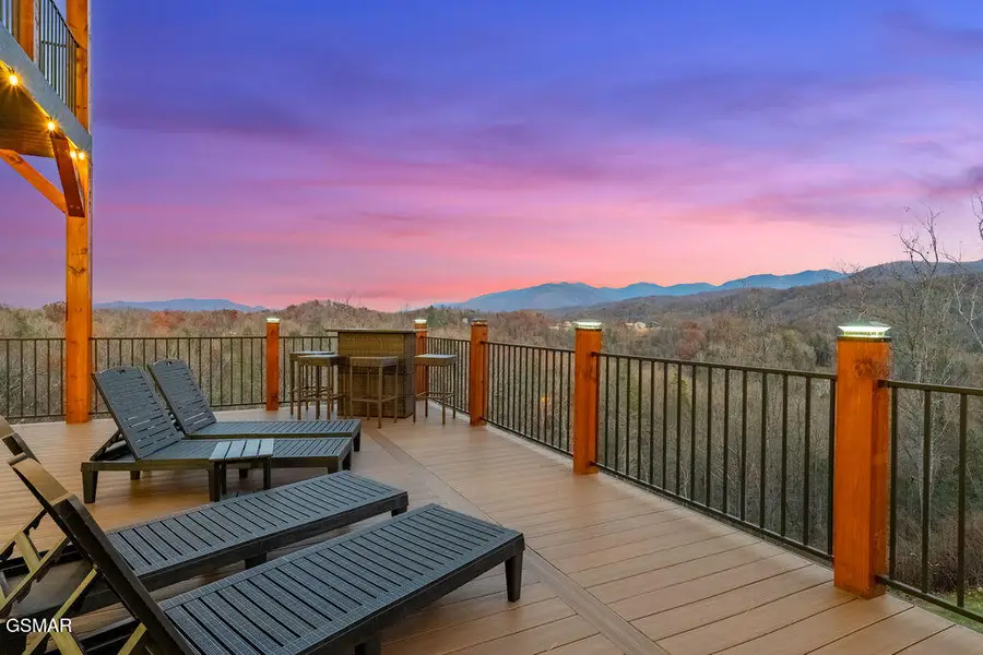 611 Ivy Road, Gatlinburg, TN 37738 - Image #3