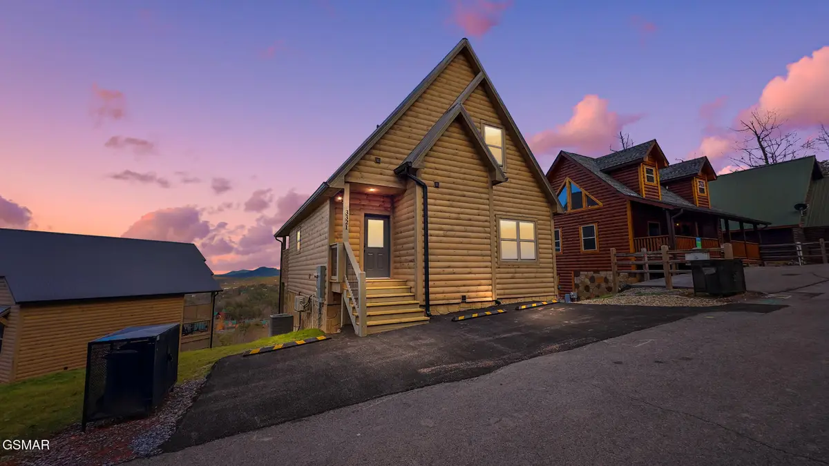 3321 Pine Peak Way, Sevierville, TN 37862 - Image #1