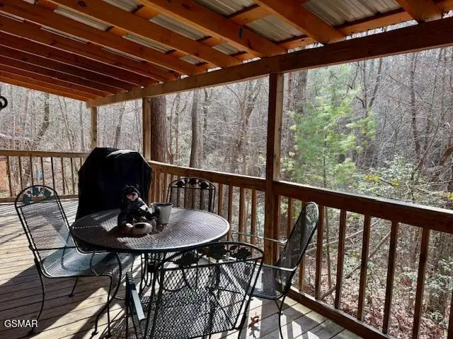 1041 Ridgefield Drive, Sevierville, TN 37876 - Image #3