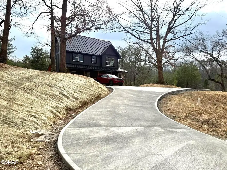 608 Cedar Road, Pigeon Forge, TN 37863 - Image #2