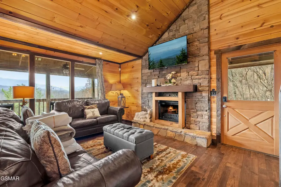 1625 Bear Claw Way, Sevierville, TN 37862 - Image #2