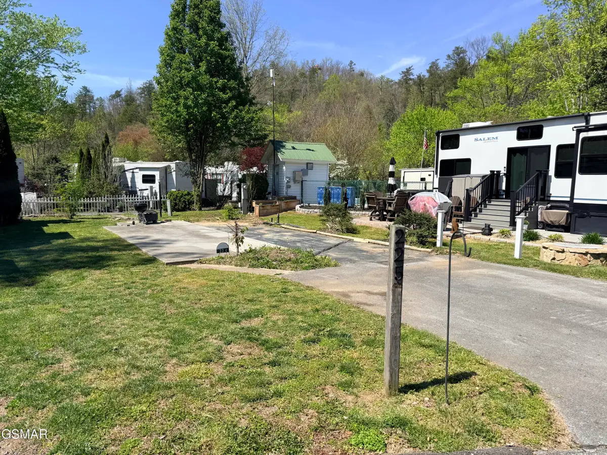 4229 E Parkway #225, Gatlinburg, TN 37738 - #1
