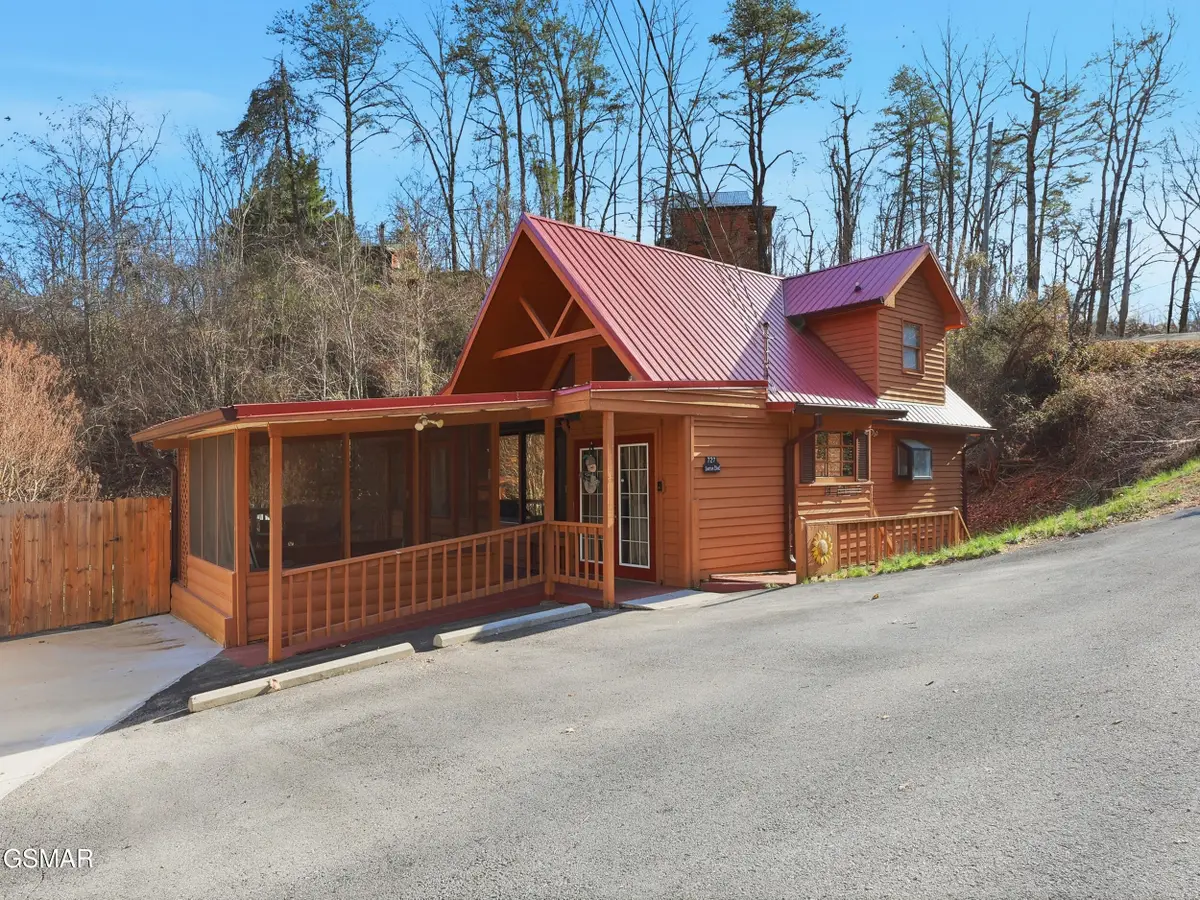 727 Sunrise Boulevard, Sevierville, TN 37862 - Image #1