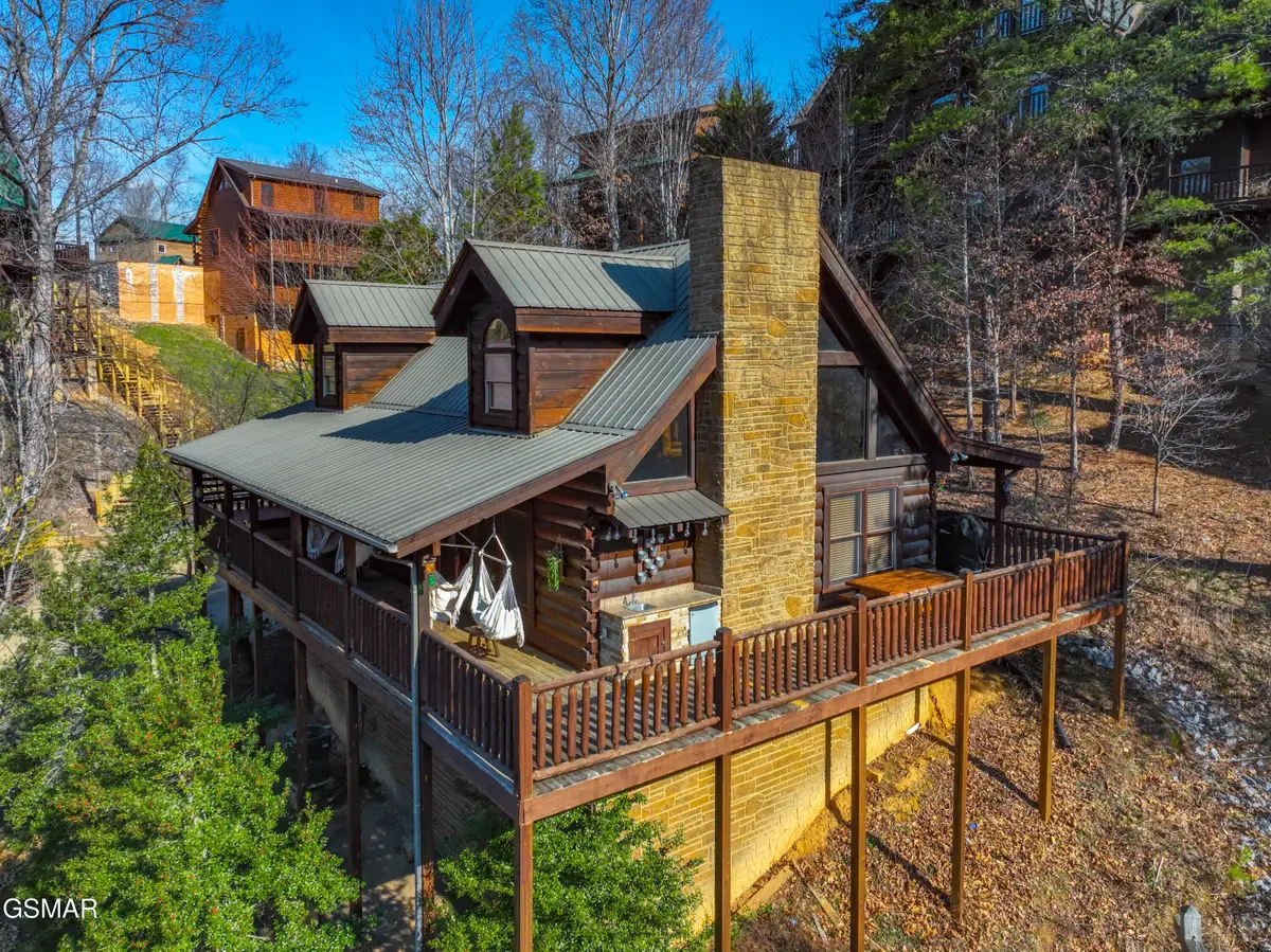 3118 Campfire Way, Pigeon Forge, TN 37863 - Image #1