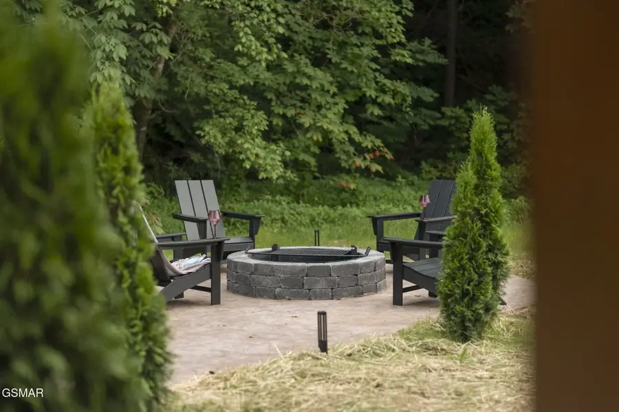 3219 Old Mountain Road, Sevierville, TN 37876 - Image #3