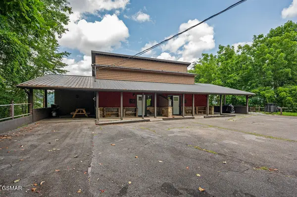 4238 Dollys Drive #106 A & B, Sevierville, TN 37876