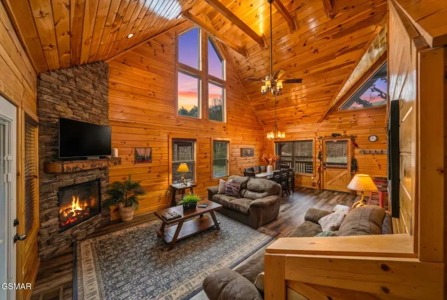 551 Blackberry Ridge Way, Pigeon Forge, TN 37863 - Image #2